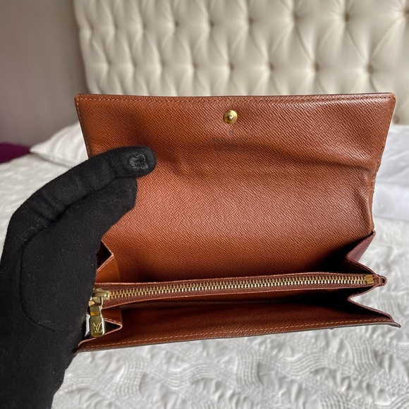 Authentic LOUIS VUITTON
Monogram - Picture 6 of 16